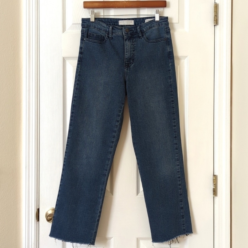 Social Standard by Sanctuary Dark Wash High Rise Cropped Straight Leg Jeans 6
